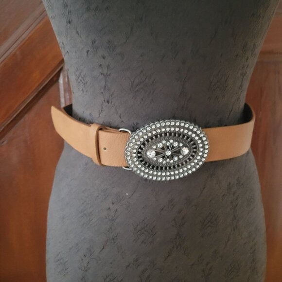 Brown Leather Belt With Rhinestone Embellished Oval Buckle - Picture 1 of 5